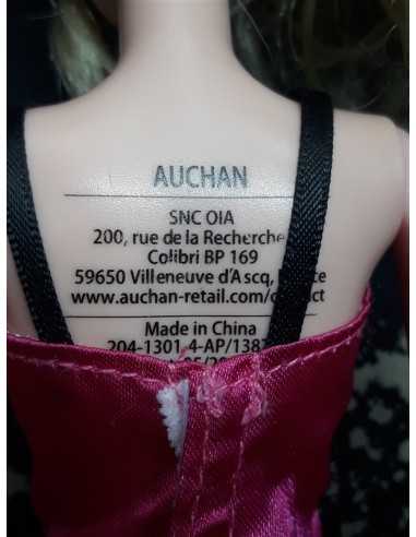 Papusica cu parul lung si rochita cu bretele Auchan