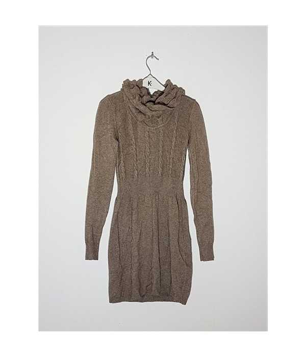 Rochita dama tricotata model cu guler rasucit Wellspring