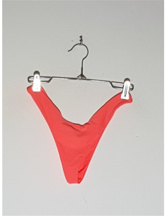 Slip dama model Uni Andi Bagus