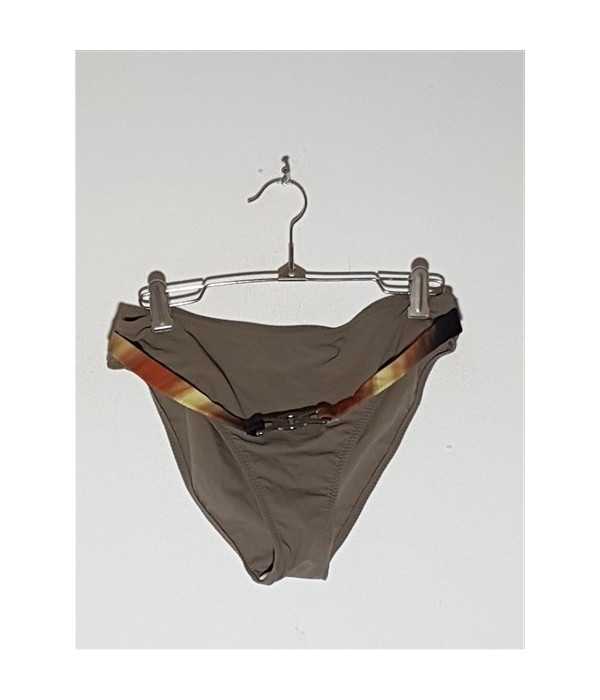 Slip dama de baie cu detaliu in fata Slip dama de baie cu detaliu in fata