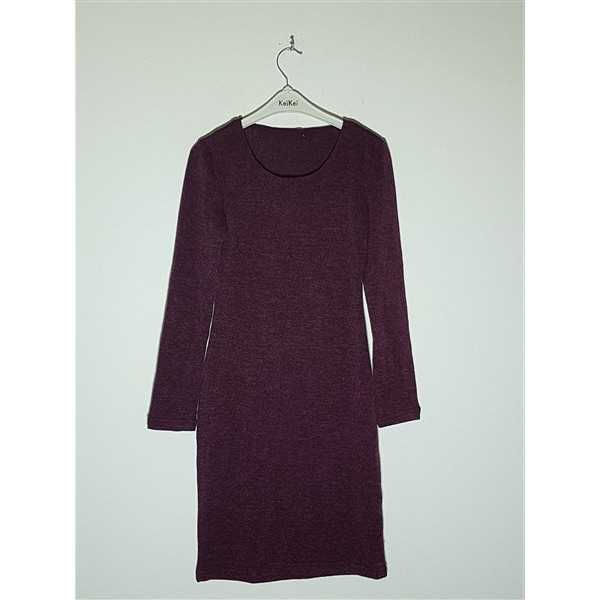 Rochie dama usor decoltata la piept