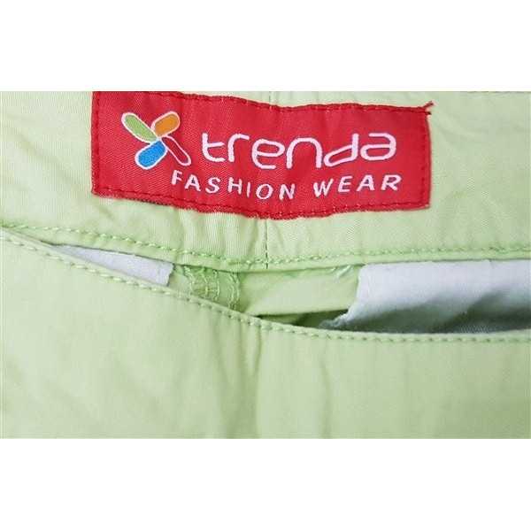 Pantaloni dama trei sferturi model cu nasture in talie Trenda