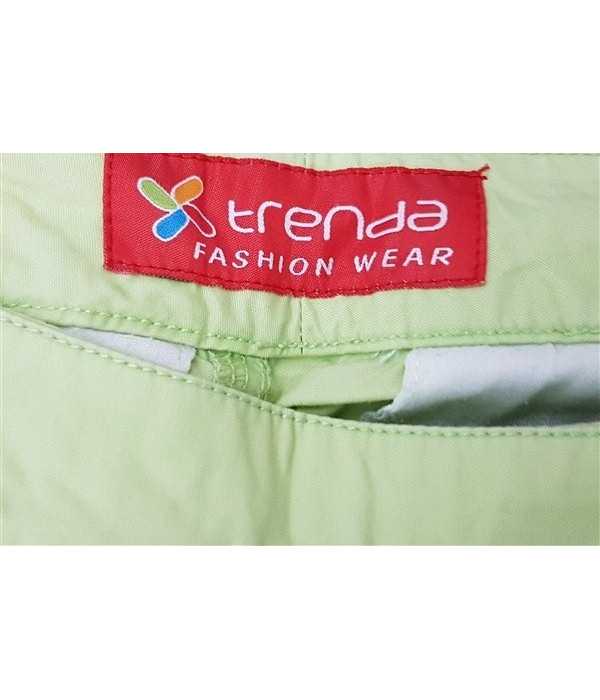 Pantaloni dama trei sferturi model cu nasture in talie Trenda