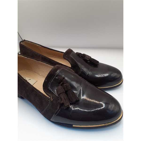 Pantofi pentru fetite culoare maro marime 35