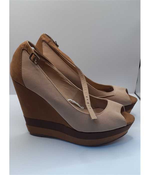 Pantofi dama cu platforma Bershka marime 39
