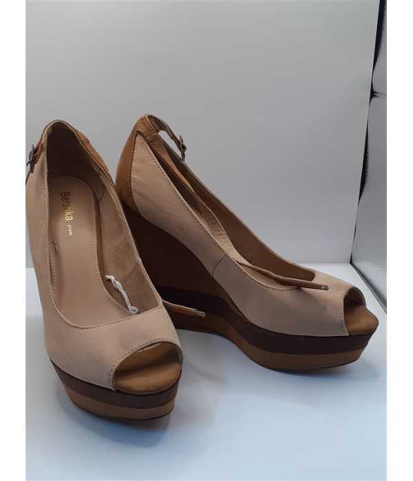 Pantofi dama cu platforma Bershka marime 39