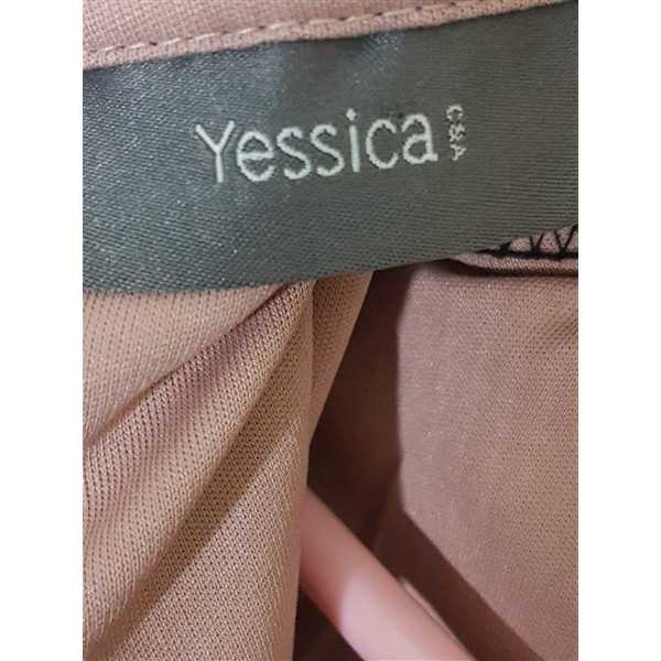 Rochita dama clos cu aspect dantelat C&A