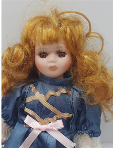 Papusica de portelan cu rochita albastra 20 cm 2