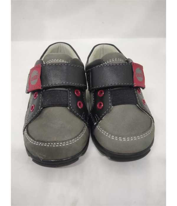 Pantofi cu banda arici pentru baieti marime 20 Umi Pantofi cu banda arici pentru baieti marime 20 Umi