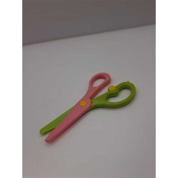 Foarfeca din plastic pentru copii