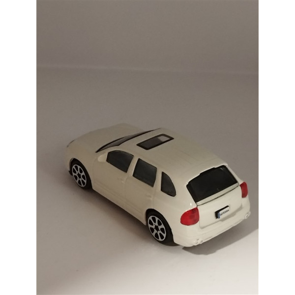 Masinuta Porsche Cayenne Turbo Bburago