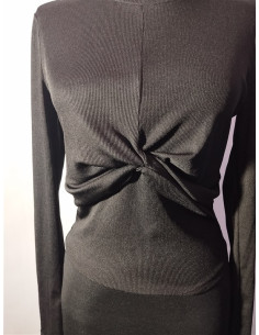 Bluza dama model scurt in talie Bershka 2