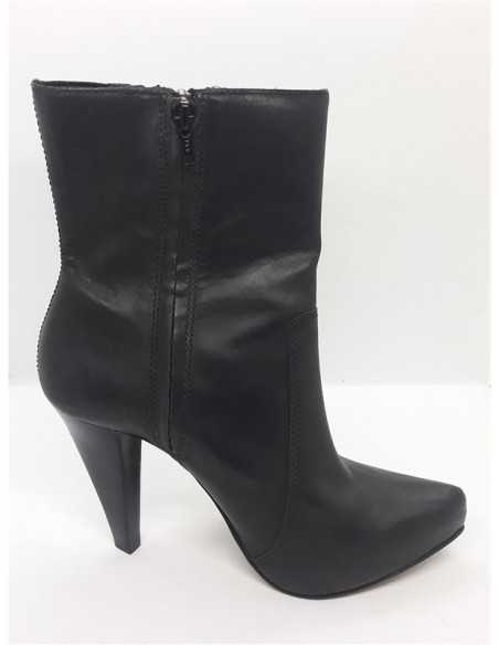 Cizmulite dama cu toc Carvela nr 40