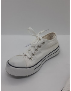 Tenisi albi pentru fetite cu luminite nr 29 Converse 2