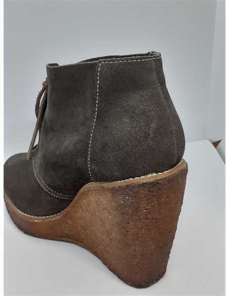 Botine dama cu platforma nr 40 Botine dama cu platforma nr 40