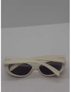 Ochelari de soare cu rame de plastic si model fluture 2