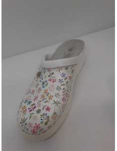 Saboti medicali din piele cu imprimeu floricele Sanital Light marime 35 2
