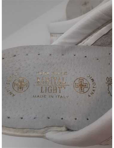 Saboti medicali din piele cu imprimeu floricele Sanital Light marime 35