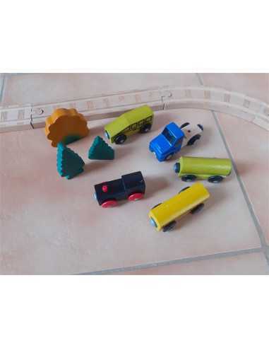 Tren magnetic din lemn cu sina circulara si trei accesorii
