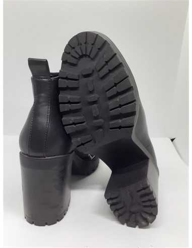 Botine cu toc si talpa track MNG marime 39