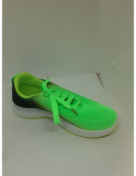 Adidasi model universal culoare verde marime 39