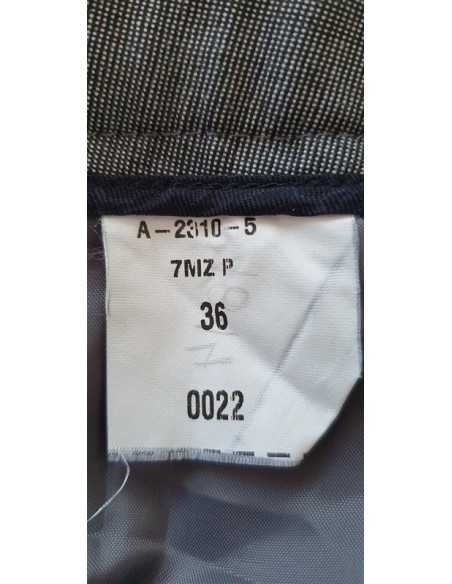 Pantaloni de dama cu buzunare decorative la spate