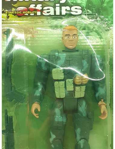 Figurina soldat cu doua accesorii