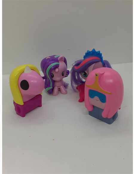 Set 4 figurine din plastic diverse modele