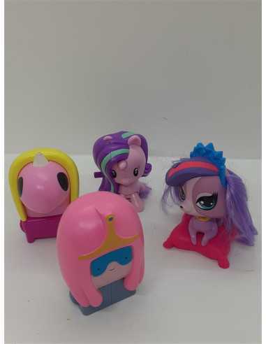 Set 4 figurine din plastic diverse modele