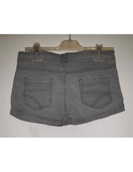 Pantaloni scurti de dama cu model pepit