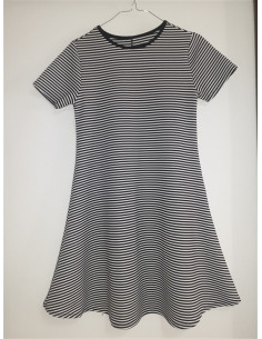Rochie de vara cu maneca scurta si decolteu rotund la gat 2