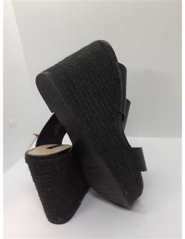 Papuci dama cu talpa ortopedica Zara Trafaluc marime 36