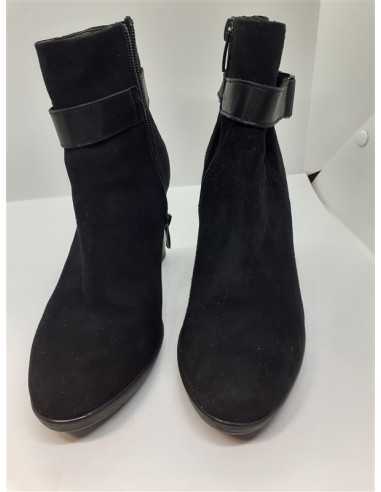 Ghetute dama cu toc Lasocki marime 35
