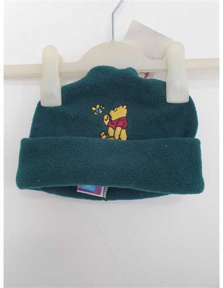 Caciulita pufoasa cu imprimeu Winnie the Pooh