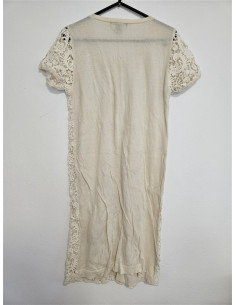 Rochie de dama cu aspect brodat in fata Mango 2