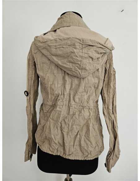Jacheta subtire de primavara de dama Pull&Bear Jacheta subtire de primavara de dama Pull&Bear