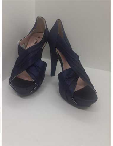 Pantofi dama din material lucios marime 37