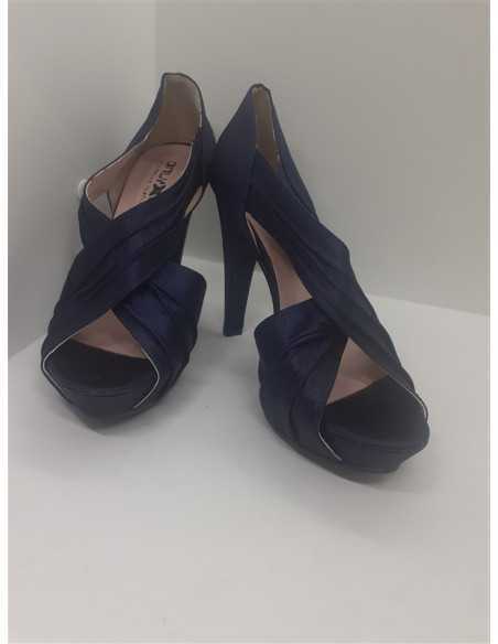 Pantofi dama din material lucios marime 37