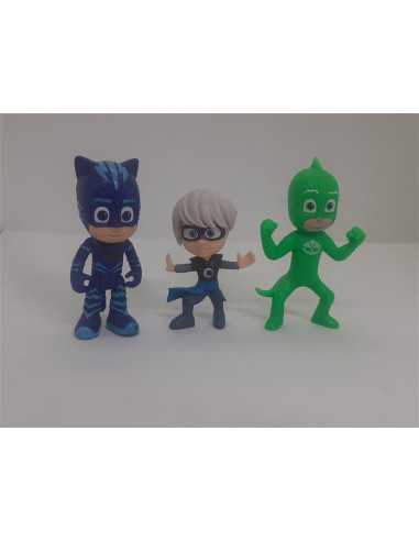 Set 3 figurine din plastic Eroi in pijama