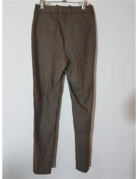 Pantaloni dama in patratele cu buzunare