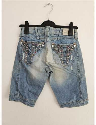 Pantaloni scurti de blugi model rupt si decolorat